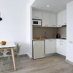 Cye Centre 3*