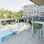 Hotel apartamentowy Cye Centre 3*