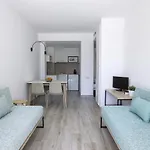Hotel apartamentowy Cye Centre