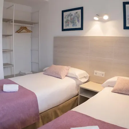 Apartahotel Cye Centre 3*
