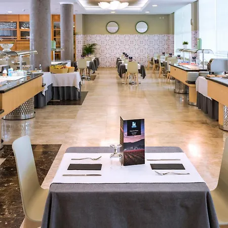 Cye Centre Apartahotel 3*