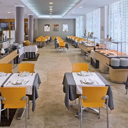 Apartahotel Cye Centre 3*