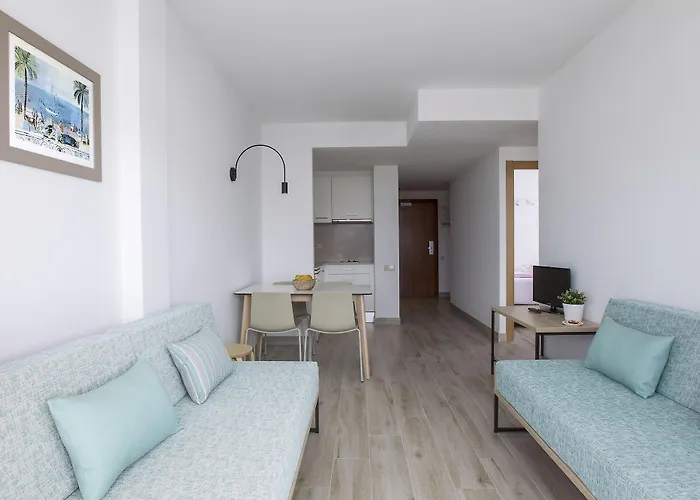 Cye Centre Ξενοδοχείο με διαμερίσματα 3*
