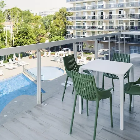 Cye Centre 3* Салоу