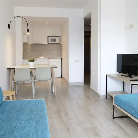 Cye Centre Апарт-отель