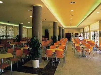 Ξενοδοχείο με διαμερίσματα Cye Centre