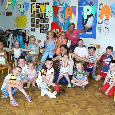 Cye Centre Апарт-отель Салоу